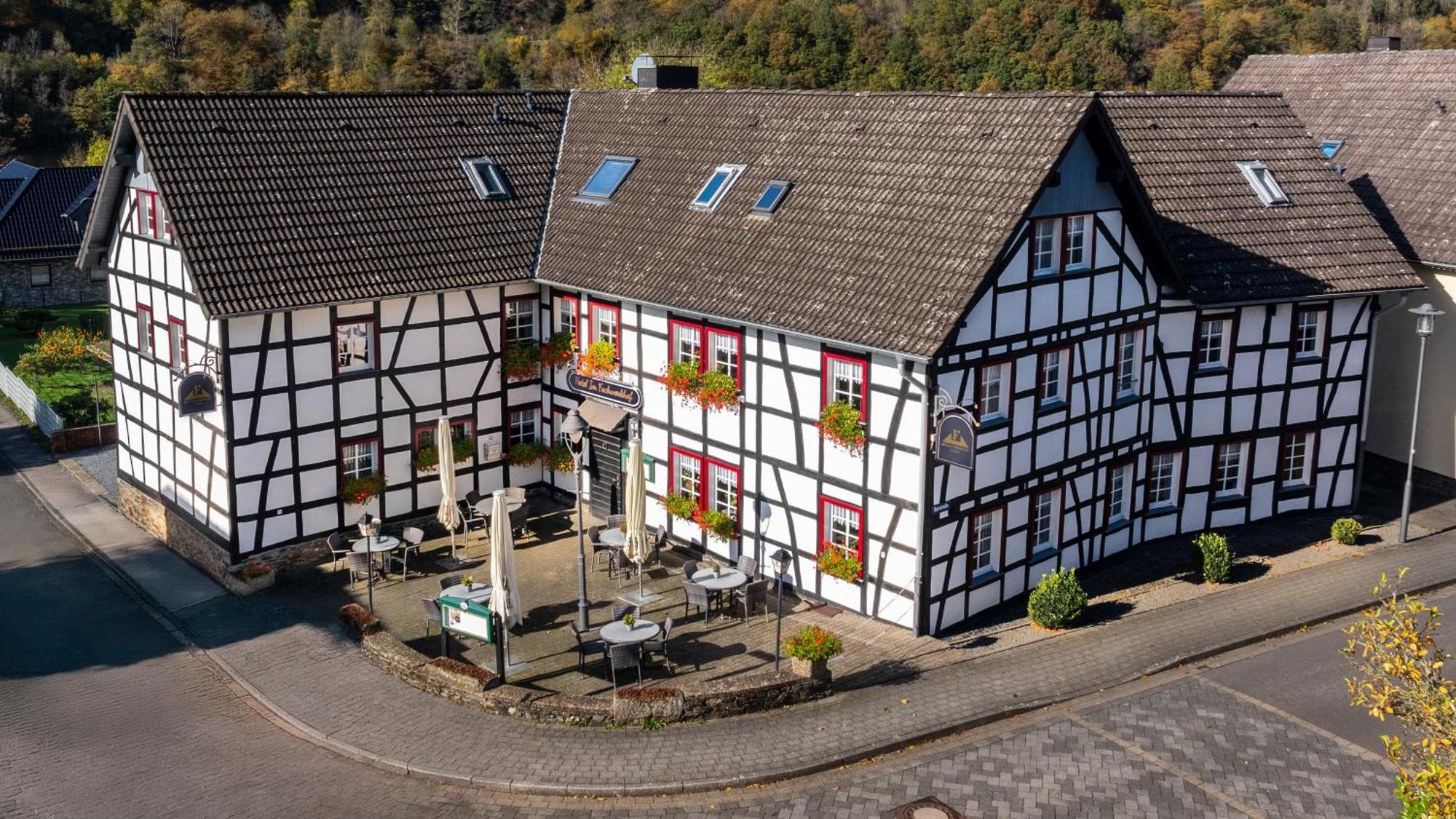 Garni Hotel Im Fachwerkhof Simmerath Exterior foto